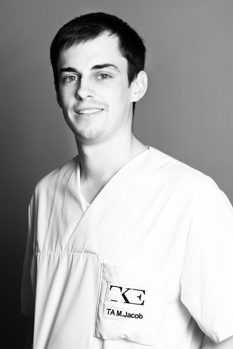 Tierarzt<br>Marcel Jacob